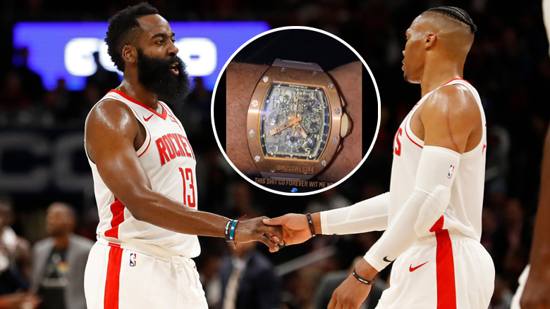 Russell Westbrook tặng James Harden siêu đồng hồ 300.000 USD  - Ảnh 1