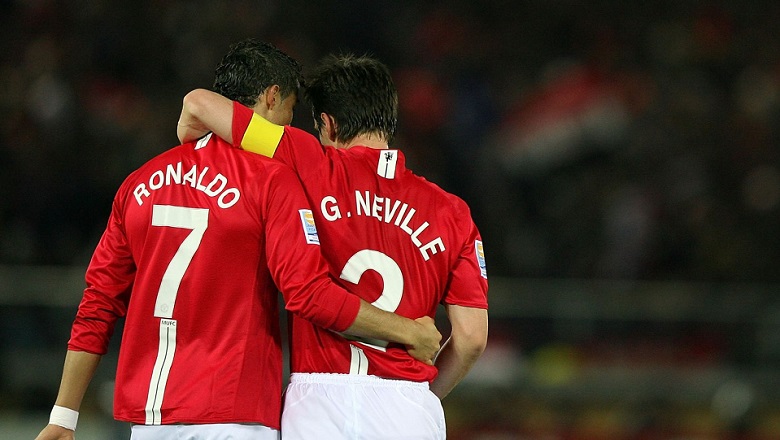 Neville: 'Ronaldo trở về, MU cũng chẳng có danh hiệu gì đâu' - Ảnh 1