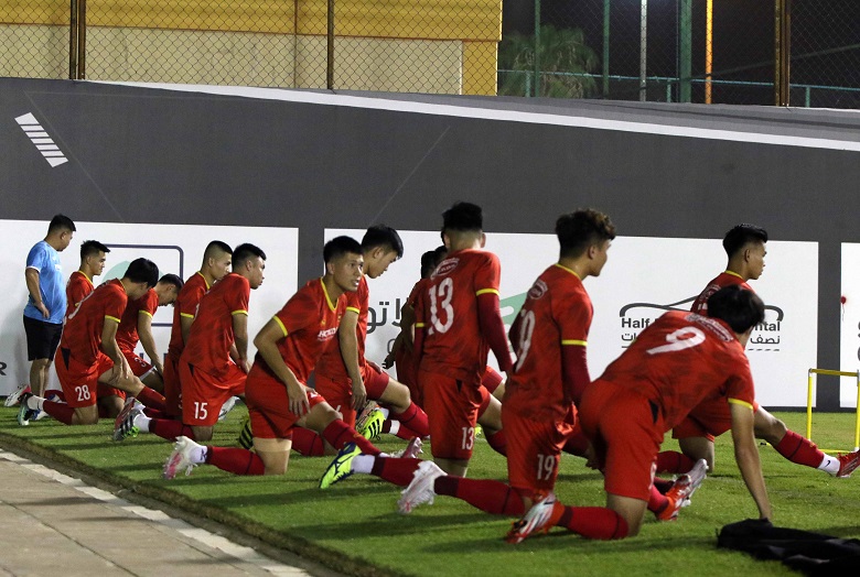 Đội tuyển Việt Nam thích nghi tốt với cái nóng ở Saudi Arabia, 3 trụ cột hồi phục chấn thương - Ảnh 2