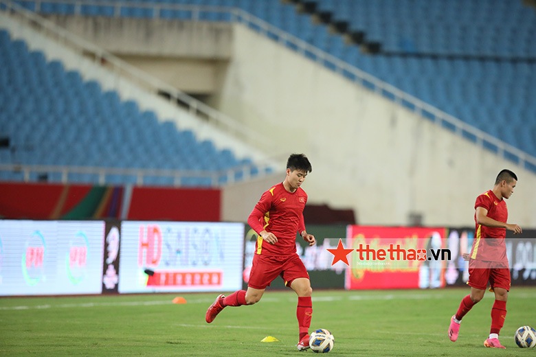 ĐT Việt Nam luyện bóng bổng trong buổi tập cuối trước trận gặp Australia - Ảnh 7