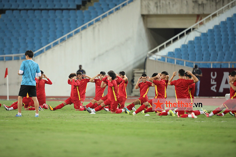 ĐT Việt Nam luyện bóng bổng trong buổi tập cuối trước trận gặp Australia - Ảnh 11