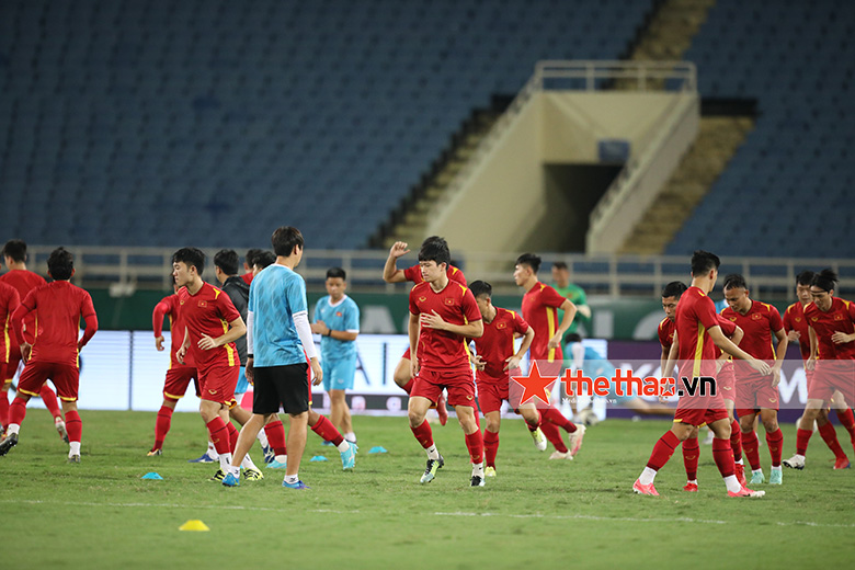 ĐT Việt Nam luyện bóng bổng trong buổi tập cuối trước trận gặp Australia - Ảnh 12