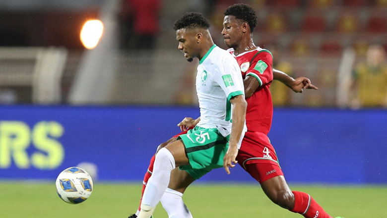 Video bàn thắng Oman vs Saudi Arabia: Đánh gót điệu nghệ, 3 điểm về tay đội khách - Ảnh 1