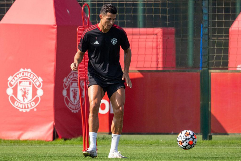 HLV MU xác nhận Ronaldo sẽ ra mắt ở trận gặp Newcastle - Ảnh 1