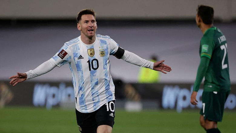 Video bàn thắng Argentina vs Bolivia: Mãn nhãn hattrick của Messi - Ảnh 1