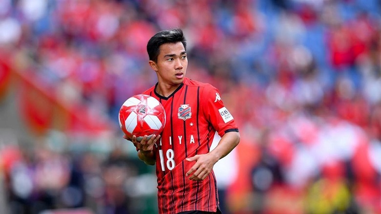 ‘Messi Thái Lan’ Chanathip Songkrasin lại vắng mặt trong trận thắng của Sapporo - Ảnh 1