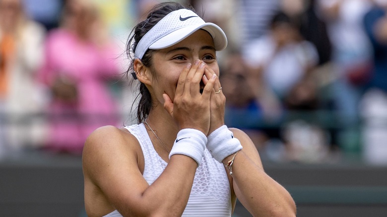 Emma Raducanu tốt nghiệp phổ thông loại xuất sắc trước khi tham dự US Open 2021 - Ảnh 1