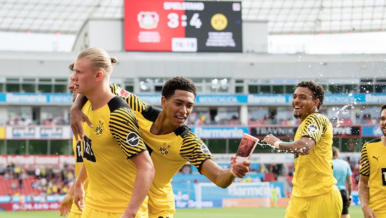 Video bàn thắng Leverkusen vs Dortmund: Haaland lập cú đúp, đội khách ngược dòng điên rồ - Ảnh 1