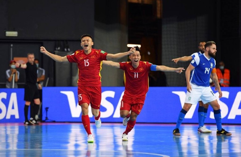 Khổng Đình Hùng ghi bàn đầu tiên cho Việt Nam ở VCK futsal World Cup 2021 - Ảnh 1