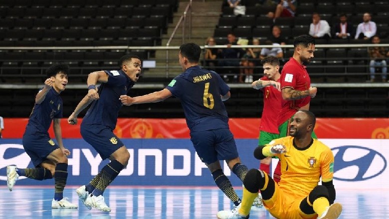 Video bàn thắng futsal Thái Lan vs Bồ Đào Nha: Dẫn bàn trước, đại diện ĐNA suýt làm nên chuyện lớn - Ảnh 1