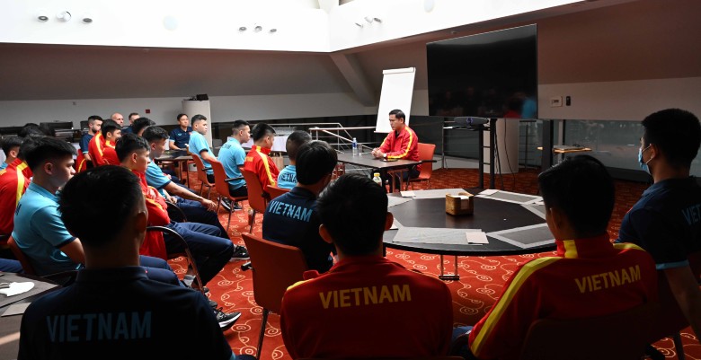 ĐT futsal Việt Nam nhận sự động viên kịp thời trước trận đấu then chốt với Panama - Ảnh 1