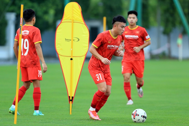 3 cầu thủ ĐT Việt Nam trở lại tập luyện cùng đội U22 - Ảnh 4