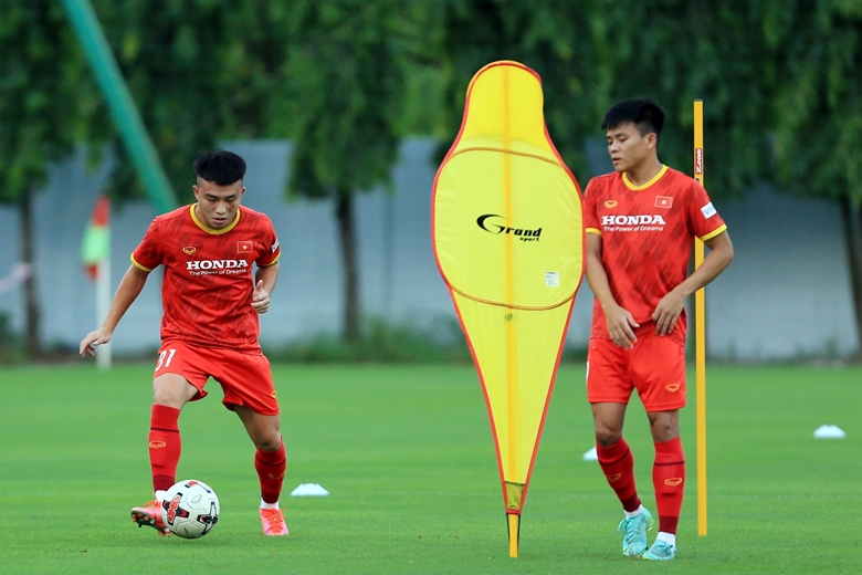 3 cầu thủ ĐT Việt Nam trở lại tập luyện cùng đội U22 - Ảnh 5