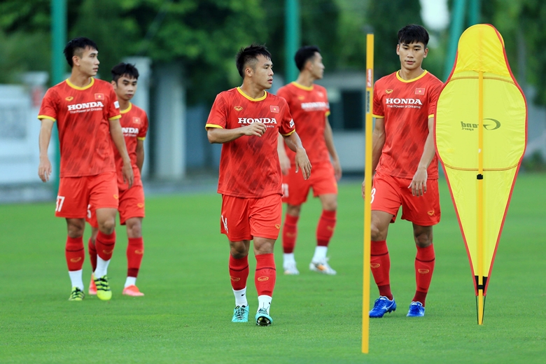 3 cầu thủ ĐT Việt Nam trở lại tập luyện cùng đội U22 - Ảnh 6