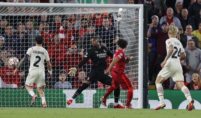 Video highlight Liverpool vs AC Milan: Salah ghi bàn, 'The Reds' ngược dòng kịch tính - Ảnh 2