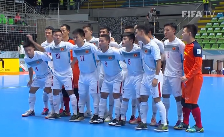 Việt Nam mặc áo trắng trong trận quyết chiến với Panama ở futsal World Cup 2021 - Ảnh 1