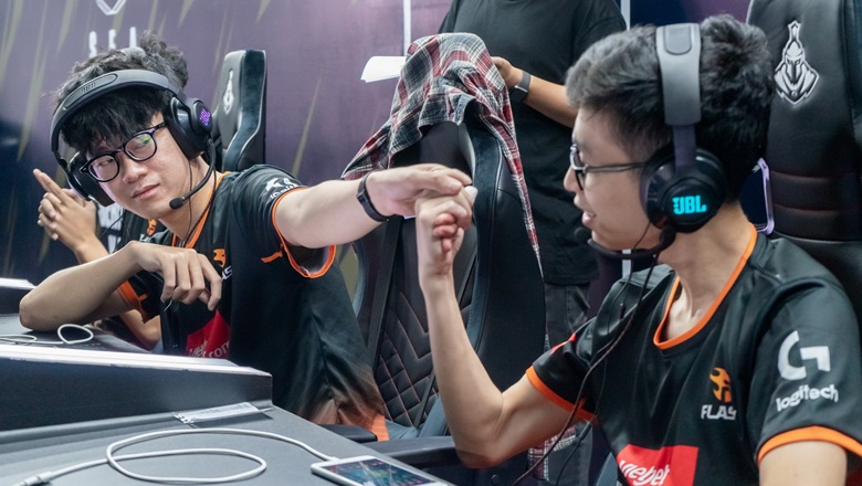 Vòng khởi động SEA Championship ngày 4: Team Flash ngược dòng hạ BANANA - Ảnh 1