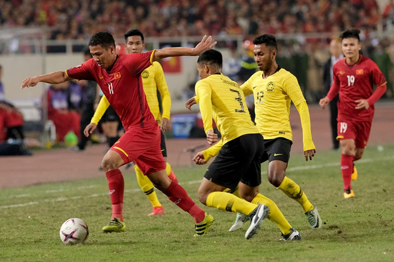 HLV Tan Cheng Hoe: 'Chúng tôi đều biết ĐT Việt Nam là đội mạnh nhất bảng B' - Ảnh 1