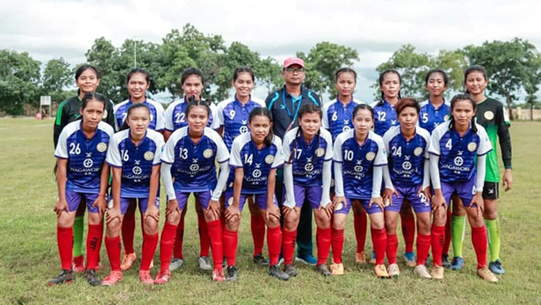 ĐT nữ Campuchia lần đầu tiên dự SEA Games, sang Trung Quốc tập huấn - Ảnh 1