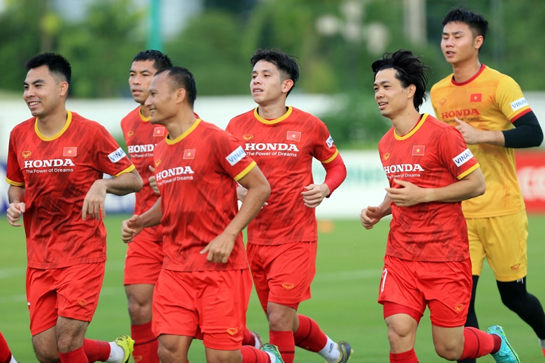 Công Phượng, Tiến Linh lại ghi bàn trong trận đấu tập của ĐT Việt Nam - Ảnh 1