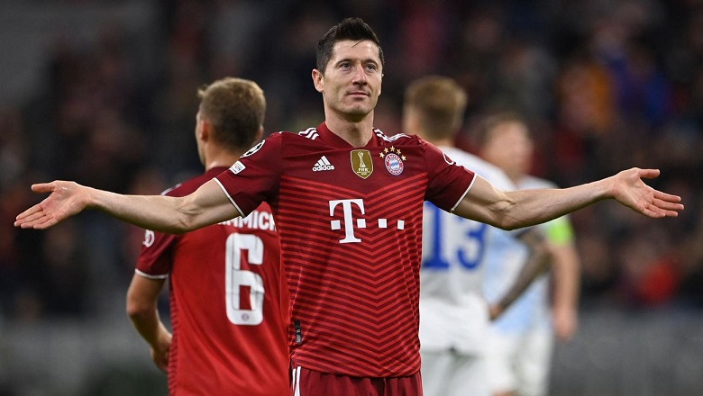 Video highlight Bayern Munich vs Dynamo Kiev: Lewandowski lại lập cú đúp - Ảnh 1