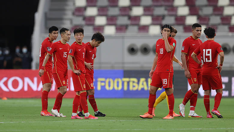 ĐT Trung Quốc có 18 cầu thủ trên 30 tuổi - Ảnh 1