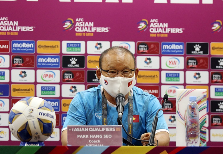 HLV Park Hang Seo: 'Tôi bị áp lực bởi Việt Nam phải thắng Trung Quốc' - Ảnh 1