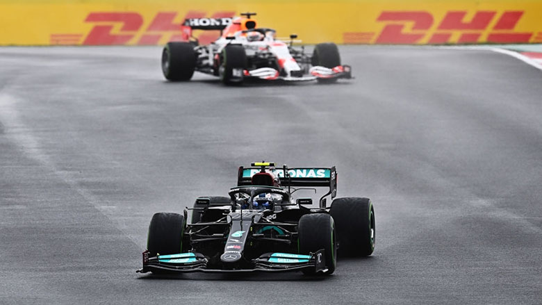 Bottas về nhất chặng F1 Turkish GP, Verstappen soán ngôi đầu BXH của Hamilton - Ảnh 1