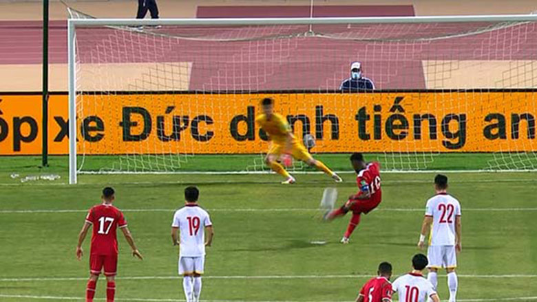 ĐT Việt Nam chịu 2 quả penalty từ ‘đặc sản V.League’ - Ảnh 1