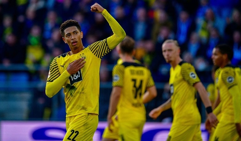 Hummels lập siêu phẩm trước Bielefeld, Dortmund tạm vơi nỗi nhớ Haaland - Ảnh 1