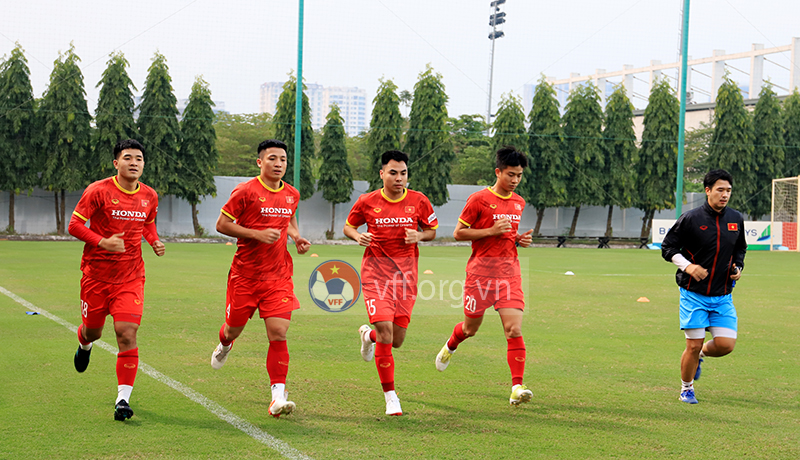 ĐT Việt Nam trở lại tập luyện ngày 26/10 mà thiếu HLV Park Hang Seo - Ảnh 3