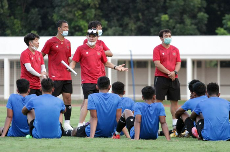 Indonesia 'chơi lớn' trước thềm AFF Cup 2021 - Ảnh 2