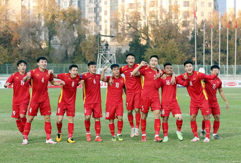 HLV Park Hang Seo bổ sung 8 cầu thủ U23 lên ĐT Việt Nam cho AFF Cup 2021 - Ảnh 1