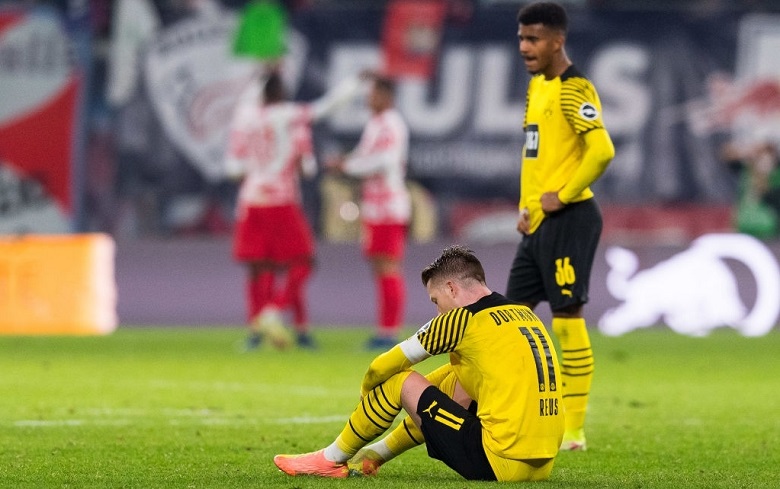 Gục ngã trước RB Leipzig, Dortmund bị Bayern Munich bỏ xa 4 điểm - Ảnh 1
