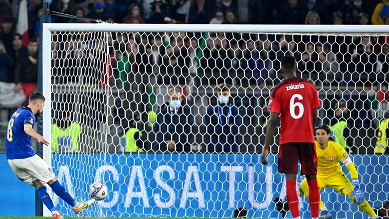 Jorginho trượt penalty, Italia mất cơ hội giành vé dự World Cup sớm - Ảnh 2
