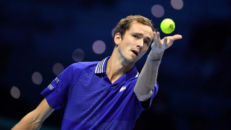 Medvedev thắng ngược Hurkacz ở trận ra quân ATP Finals 2021 - Ảnh 2