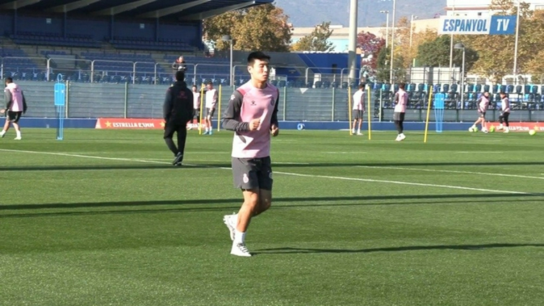 Thoát chấn thương nặng, Wulei trở lại ở trận đấu gặp Barca - Ảnh 1