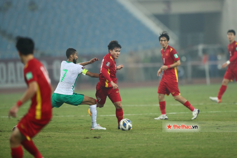 Đình Trọng bị loại khỏi danh sách ĐT Việt Nam tập trung cho thềm AFF Cup - Ảnh 1