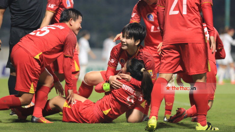 TPHCM bảo vệ thành công ngôi vô địch bóng đá nữ VĐQG 2021 - Ảnh 4