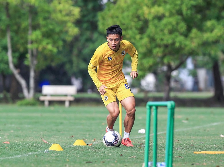 Chuyên gia Phan Anh Tú: “Không nên dùng Hùng Dũng khi gặp đội mạnh ở AFF Cup” - Ảnh 1