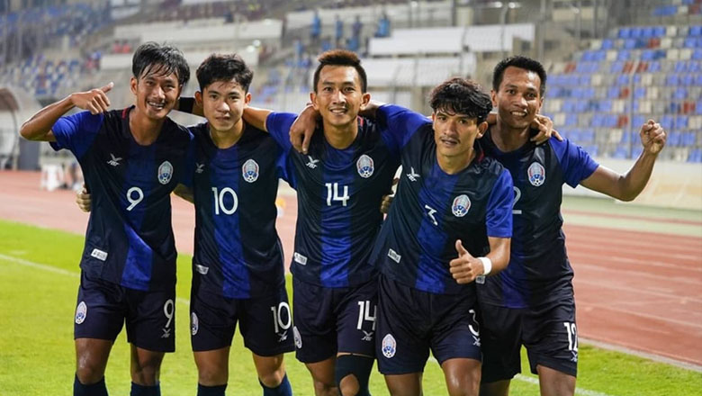 HLV Tan Cheng Hoe: Đừng coi thường Campuchia ở AFF Cup 2021 - Ảnh 1