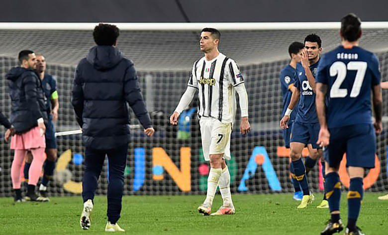 Ronaldo trách mắng thậm tệ đồng đội ở Juventus: 'Chúng ta luôn chơi quá tệ' - Ảnh 2