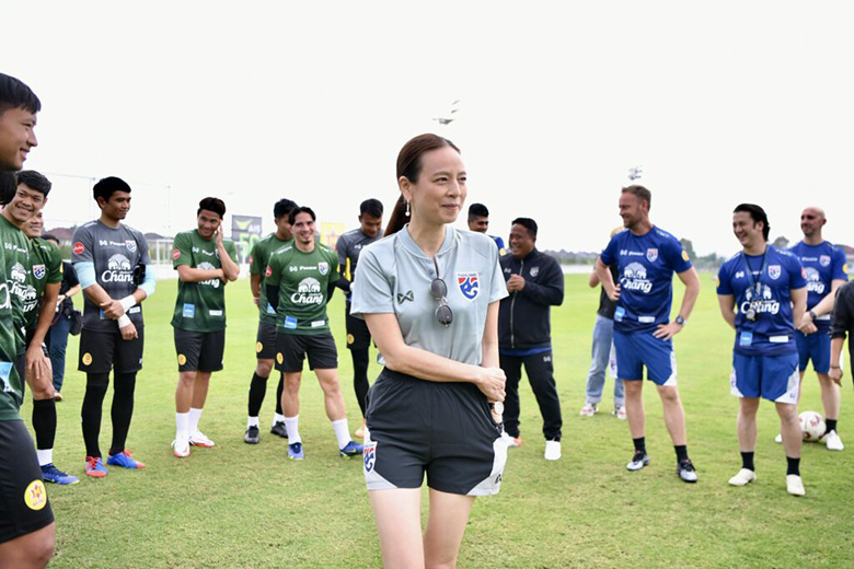 'Madam Pang' treo thưởng hơn 13 tỷ nếu ĐT Thái Lan vô địch AFF Cup 2021 - Ảnh 1