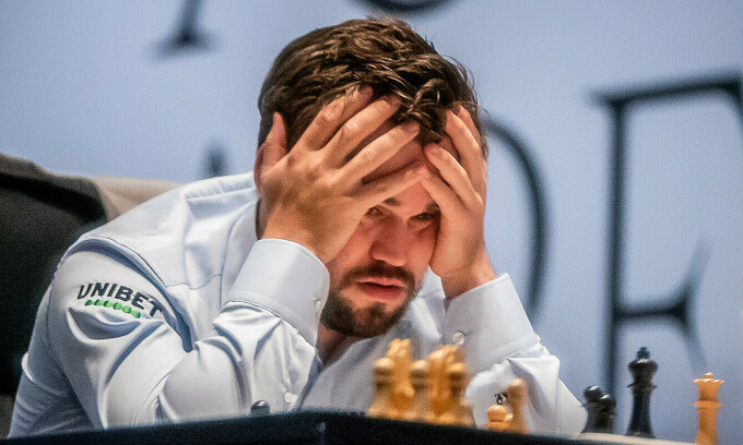 Carlsen và Nepomniachtchi tạm hòa sau 3 ván ở trận trận tranh vua cờ - Ảnh 2