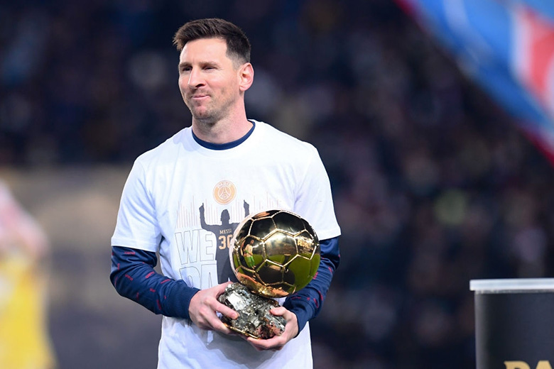 Messi ăn mừng Quả bóng vàng thứ 7 trước thềm trận PSG vs Nice - Ảnh 9