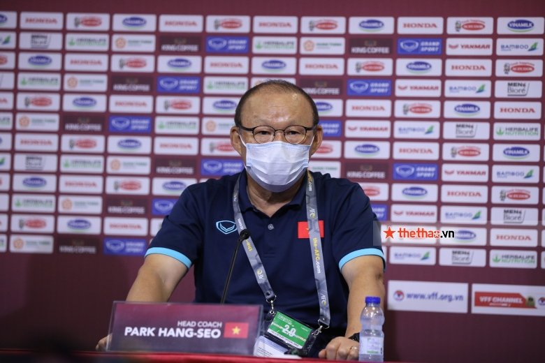 HLV Park Hang Seo: ĐT Việt Nam là đương kim vô địch AFF Cup nên rất áp lực - Ảnh 4