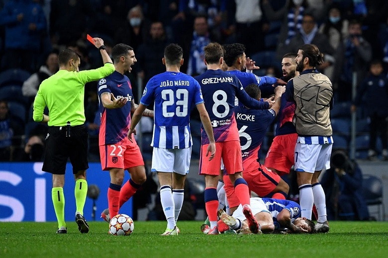 Atletico chấp người vẫn thắng Porto, giành vé vào vòng 1/8 Cúp C1 châu Âu - Ảnh 1
