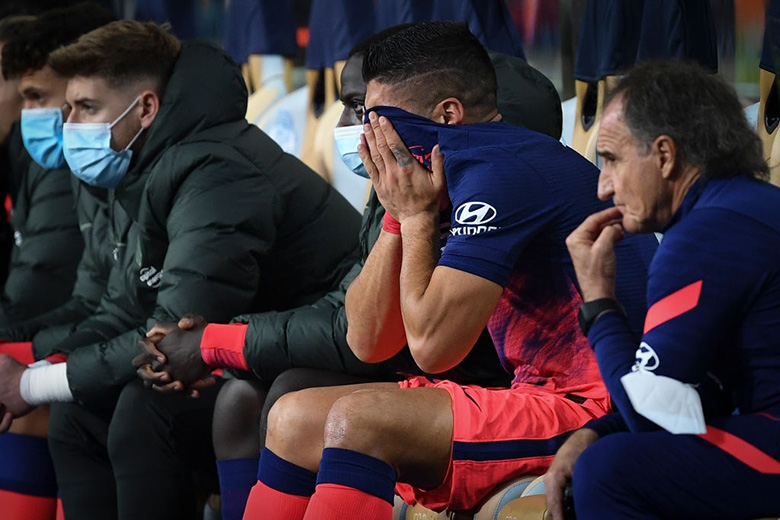 Luis Suarez bật khóc khi phải rời sân chỉ sau 13 phút - Ảnh 2