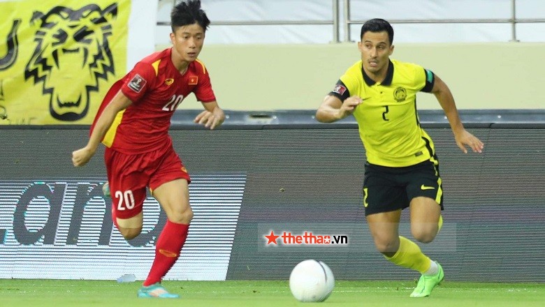 ĐT Việt Nam sẽ mặc áo đỏ ở trận gặp Malaysia - Ảnh 2