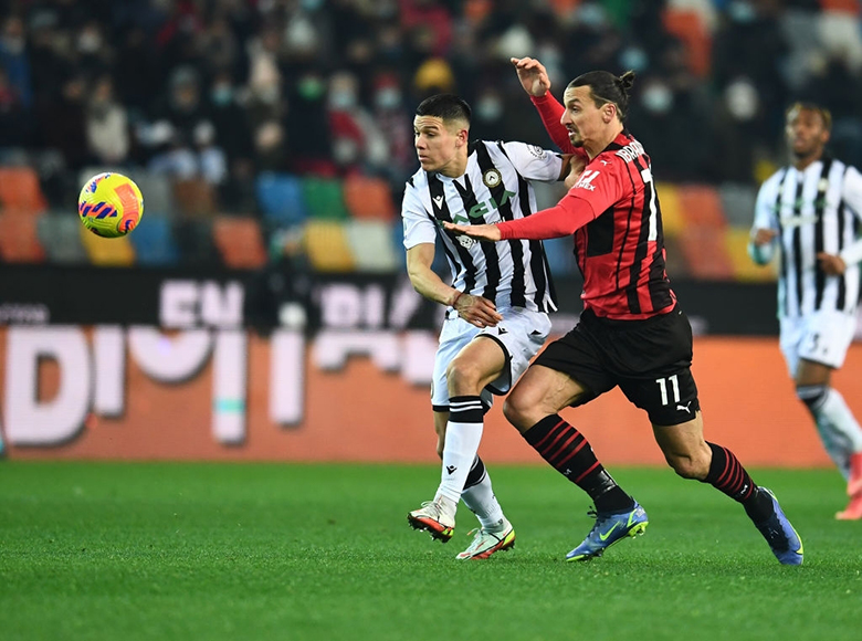 Ibrahimovic 'cứu rỗi' AC Milan bằng bàn thắng phút bù giờ - Ảnh 1